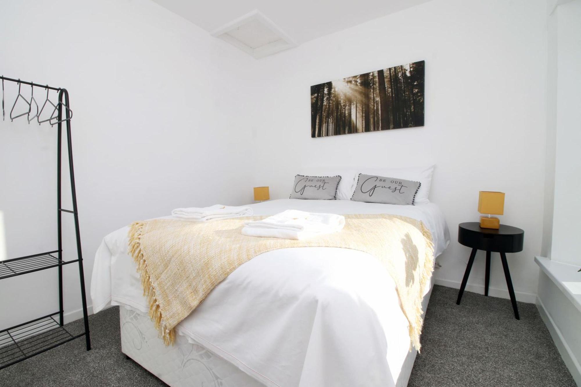 Very Special Home In Rhondda Valley Herbert House By Staystaycations Treorky Екстериор снимка