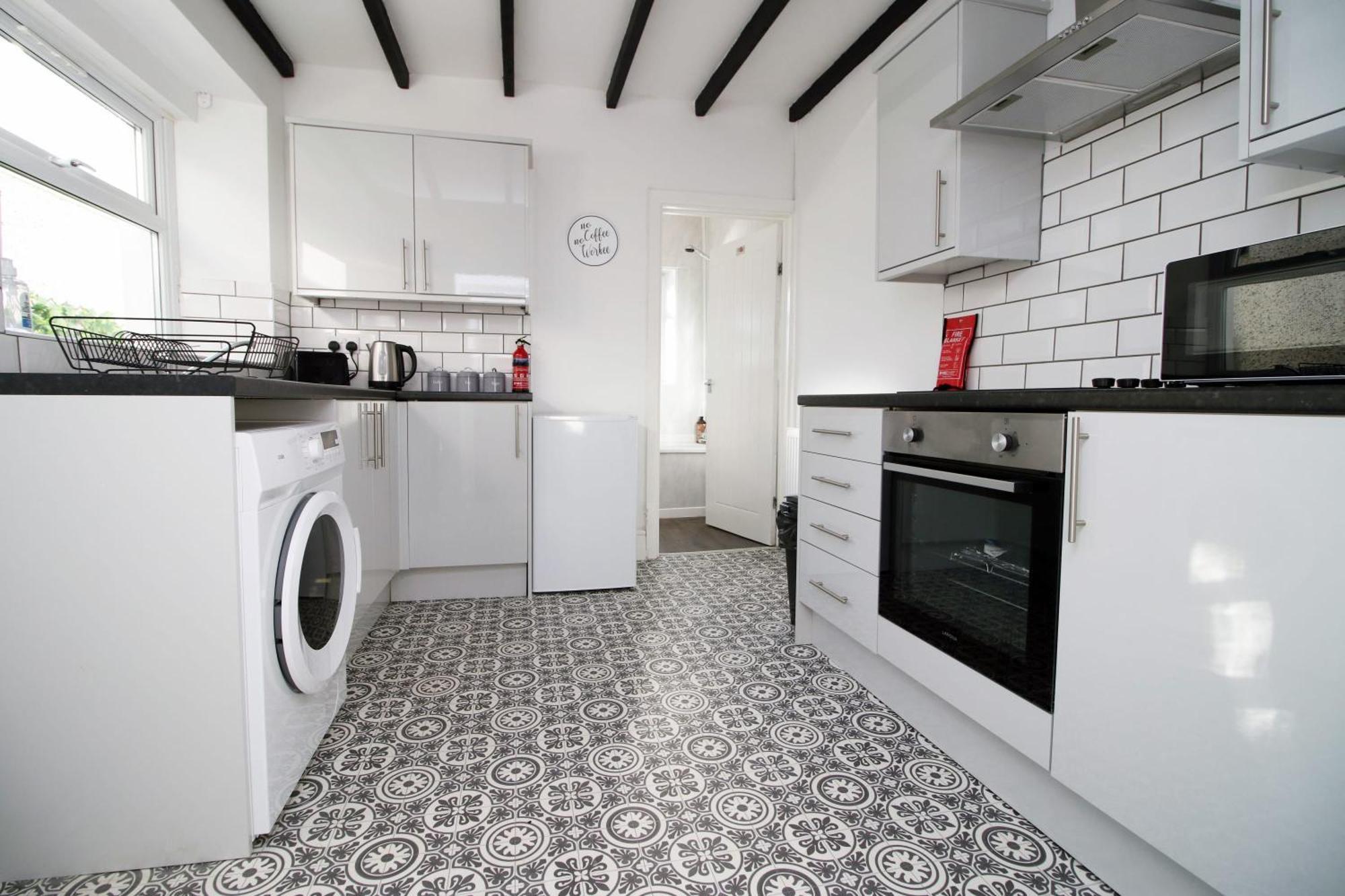 Very Special Home In Rhondda Valley Herbert House By Staystaycations Treorky Екстериор снимка